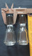 2 BOUCHONS IDENTIQUES DE CARAFE EN VERRE - Caraffe