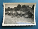 Photo Allemand Militaria Heer 1940 Vormarsch Durch Lothringen Forbach WWII Stockage De Véhicule Dans La Caserne - Forbach