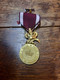 Une Médaille Belges Du Travail Et Progrès - Profesionales / De Sociedad