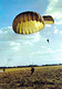 Descente Au Sol De Sodats Parachutistes Carte Géante 21x15 Dujardin à Pau - Paracaidismo