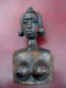 Ancienne Statuette Africaine En Bois Précieux A Identifier. - Art Asiatique