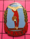 416c Pin's Pins / Beau Et Rare / THEME : JEUX OLYMPIQUES / LOS ANGELES 84 GYMNATIQUE FEMININE POUTRE - Gymnastique