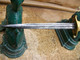 Delcampe - Ancien Véritable Couteau De Tranchée  Guerre 14 / 18 Fabrication De Poilu Garde Rivetée Sur Le Manche - Armi Bianche