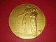 MEDAILLE BRONZE ARGENTE SOUS SECRETAIRE D'ETAT DE L'EDU. PHYSIQUE OFFERT PAR LE MINISTRE H.DEMEY 50mm 64.5gr Voir Photos - Professionals/Firms