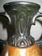 Delcampe - ANCIEN VASE AMPHORE EN FAIENCE NUMEROTEE - EFFET BRONZE ET MARBRE MOIRE - Autres & Non Classés