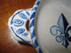 BOLS ECUELLES A OREILLES EN FAIENCE ANCIENNE QUIMPER MALICORNE FLEUR DE LYS DONT UN SIGNE PBx - Malicorne (FRA)