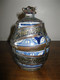 POT A BEURRE COUVERT BLEU ET BLANC REHAUSSE DE METAL - JOBBANA - FEZ - MAROC - Oriental Art