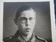 Echtfoto AK 2.WK Soldat Mit Abzeichen Und Uniform Rückseitig Mimosa Kiel - Guerra 1939-45