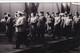 A7386- PARADE, MILITARY SOLDIERS COSTUMES, WOMEN AND MEN PHOTO,OLD VINTAGE POSTCARD - Weltkrieg 1939-45