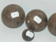 LOT De 3 BOULES De PETANQUES ANCIENNES Et Le Cochonnet Jus De Trouvailles N°2 SORTIES De GRANGE COLLECTION JEU ANCIEN - Bowls - Pétanque