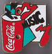 PIN'S LUMINEUX THEME BOISSONS  COCA COLA  MUSIC   VOIR VERSO - Boissons