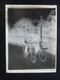 PHOTO SUR VERRE BELGIQUE (M2105) CYCLISTES A VISE (2 Vues) PANNEAU CHERATTE RABOSEE SAROLAY - Plaques De Verre