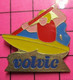 521 Pin's Pins / Beau Et Rare / THEME : SPORTS / EAU MINERALE VOLVIC CANOE KAYAK RAFTING - Canoa