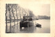 Photo Bateau - Péniche à Quai Durant Inondations - Marchienne - Barcos