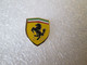 PIN'S    LOGO   FERRARI   15X12mm - Ferrari