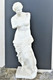 GRANDE STATUE TERRE CUITE VENUS DE MILO Patine Blanche Signature à Définir XXe SCULPTURE DECO JARDIN - Autres & Non Classés