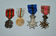 LOT 4 MEDAILLES BELGES BELGIQUE WW2 39/45 COLLECTION MEDAILLE LEOPOLD II Collection MILITARIA VITRINE - Belgio