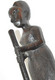 Delcampe - STATUETTE BOIS Foncé Sculpté FEMME AFRICAINE Pilant Le MIL OBJET ETHNIQUE ANCIEN COLLECTION DECO VITRINE - Hout