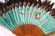 Delcampe - CHINE EVENTAIL ANCIEN - PLUME PAON DÉCOR PEINT GOUACHE DOUBLE FACE - BOIS AJOURÉ - Fans