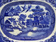 Delcampe - ANCIEN GRAND PLAT CERAMIQUE ANGLAISE ANCIENNE Décor JAPONISANT Couleur Bleue - Non Classés