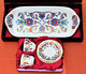 Superbe Ensemble En Porcelaine Turque Plat à Gâteau Et Tasses KUTAHYA PORSELEN Hand Made 2004 Dans écrin En Velours - Oriental Art