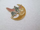 PIN'S    DISNEY   DUMBO  L  ELEPHANT - Disney