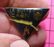 1217 Pin's Pins / Beau Et Rare / THEME : SPORTS / NATATION CLUB LA BUTTE CAEN - Natation