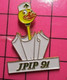 1217 Pin's Pins / Beau Et Rare / THEME : MEDIAS / CANARD PARAPLUIE PRESSE PHARMACIE JPIP 91 - Médias