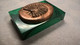 Presse Papier Paon En Bronze Sur Socle En Onyx Vert - 7 X 10 Cm - Paper-weights