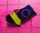 810G Pin's Pins / Beau Et Rare / THEME : AUTRES / COEUR BELGE ET DRAPEAU EUROPEEN - Andere & Zonder Classificatie