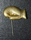 Broche De Boxeur - Club De Boxe En Tôle De Laiton Embouti (années 20/30) - Bekleidung, Souvenirs Und Sonstige