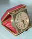 Delcampe - PETIT REVEIL De VOYAGE Des Années 1950 Marque LANCEL Pliable Collection Vintage Vitrine - Alarm Clocks