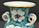 Delcampe - PETIT VASE PORCELAINE ITALY DERUTA FLEURI FLEURS MILIEU XXe MAJOLIQUE VINTAGE COLLECTION VITRINE - Deruta (ITA)