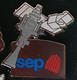 Delcampe - Lot 17 PIN'S Dans Coffret - Ariane Espace - SEP - Fusée - Centre Spatial Evry, Kourou, Vernon, Le Bourget - 1980/90 - Space