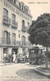 Chinon       37         Extérieur De L'Hôtel De France . Personnel Et Voitures  (voir Scan) - Chinon