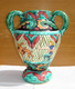 Vase Faïence Décor Scène De Chasse - Marqué Au Cul Du Vase La Lettre R Et Le Chiffre 15 - Hauteur 26 Cm - Largeur 23 Cm - Vallauris (FRA)