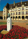 57 - Thionville - Monument Robert Schumann - En Arrière Plan L'Hôtel De Ville - Fleurs - CPM - Voir Scans Recto-Verso - Thionville