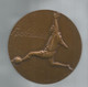 Médaille , Diamètre 68 Mm ,200 Gr. ,bronze , Signée MERELLE , Sports , FOOTBALL , Frais Fr 7.15 E En Suivi - Professionnels / De Société