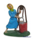 09674 Pastorello Presepe - Statuina In Plastica - Donna Al Pozzo - Presepi