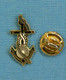 1 PIN'S //  ** ANCRE DE MARINE / GRENADE / GENDARMERIE MARITIME ** - Militaria