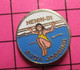 816b Pin's Pins / Beau Et Rare / THEME : SPORTS / NATATION PISCINE HENIN BEAUMONT AQUA JOGGING - Natation