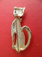 Ancienne Broche émail - Strass - Chat Type " Filou Blanc " - élancé - Long Neck Cat - Broches