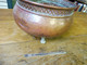 (époque XVIIIe)   Cache-pot Ancien En Cuivre  (diamètre = 26cm)  (hauteur = 14cm) - Rame