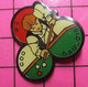 411f Pin's Pins / Beau Et Rare / THEME : SPORTS / BILLARD CLUB COQ GAULOIS - Billard