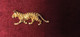 BROCHE CHAT FELIN TIGRE METAL DORE Poids 8 Grammes Et 55 Mm De Long - Broches