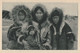 CARTE POSTALE ORIGINALE ANCIENNE : EN FAMILLE CHEZ LES ESQUIMAUX AU DETROIT DE BEHRING EN ALASKA - Andere & Zonder Classificatie