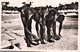 OUBANGUI ( A.E.F. ) -- SECHAGE DE LA PATE DE MANIOC -- GIRLS -- REAL PHOTO PALEAU - Centrafricaine (République)