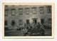 Lot 7 Petites Photos - Prisonniers, Groupes Militaires, Aumonier Militaire, Famille - 5 Avec Cachet Stalag XIII B Au Dos - 1939-45