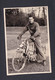 Photo Originale Sedan Floing Portrait Bernard Grune   Avec Son  Velomoteur  Mobylette Aux Couleurs De L' Indochine - Identifizierten Personen