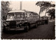 Photo Originale Autocar & Autobus, 2 Autocars Panoramiques & Valises Au Bord De La Route De Claußnitz à Id. Vs 1950/60. - Coches